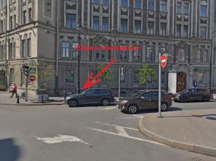 Аренда торгового помещения 225 м2 в многофункциональном комплексе, метро Горьковская
