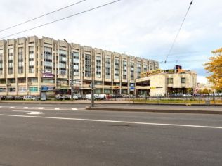 Аренда торгового помещения 285.8 м²