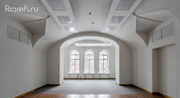 Аренда офиса 400 м², улица Комсомола - фото 1