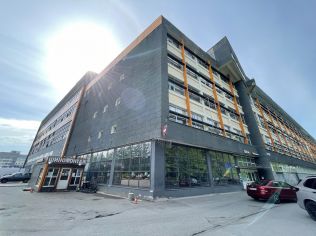 Аренда помещения свободного назначения 216 м²
