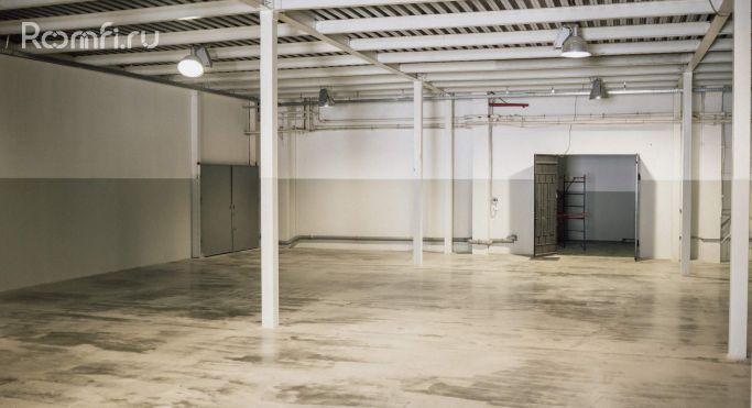 Аренда помещения свободного назначения 1006 м², Нефтяная дорога - фото 1