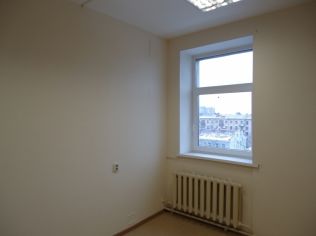 Аренда офиса 17.3 м2 в многофункциональном комплексе, метро Удельная