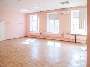 Аренда офиса 99.5 м2 в многофункциональном комплексе, метро Обводный Канал