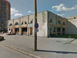 Аренда помещения свободного назначения 48 м2 в торгово-офисном комплексе, метро Купчино