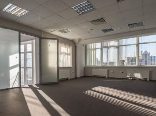 Аренда офиса 80.1 м2 в бизнес-центре, метро Чернышевская