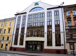 Аренда помещения свободного назначения 1550 м2, метро Площадь Восстания