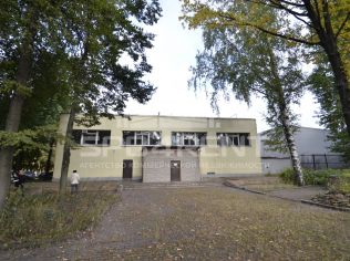 Аренда торгового помещения 840 м²