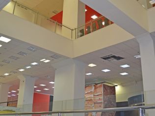 Аренда торгового помещения 1443 м2 в многофункциональном комплексе, метро Удельная