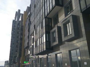 Аренда помещения свободного назначения 120 м2 в многофункциональном комплексе