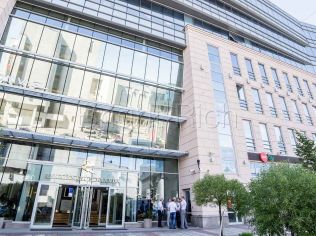 Аренда офиса 2233 м2 в бизнес-центре, метро Площадь Александра Невского 1