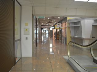 Аренда торгового помещения 44.8 м2 в многофункциональном комплексе, метро Удельная