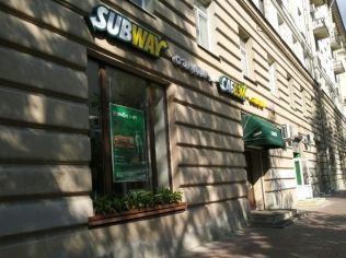 Аренда помещения свободного назначения 25.5 м2 в многофункциональном комплексе, метро Парк Победы