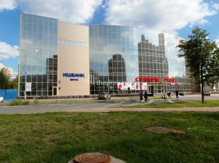 Аренда помещения свободного назначения 1500 м2, метро Озерки