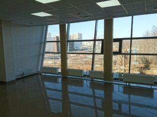 Аренда офиса 581.6 м2 в бизнес-центре, метро Пионерская
