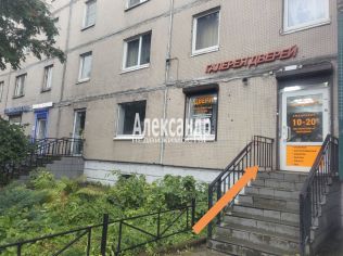 Аренда торгового помещения 64 м²