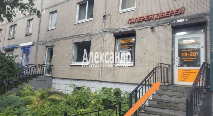 Аренда торгового помещения 64 м², проспект Пятилеток - фото 1