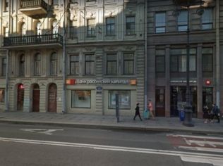 Аренда торгового помещения 165 м2 в многофункциональном комплексе, метро Площадь Восстания