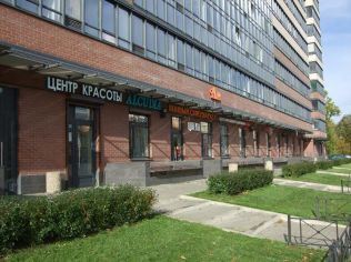 Продажа торгового помещения 193.6 м2 в многофункциональном комплексе, метро Комендантский Проспект