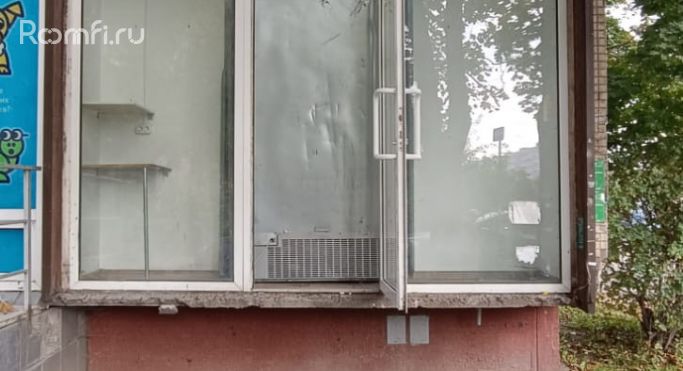 Аренда торгового помещения 13.4 м², улица Дыбенко - фото 2