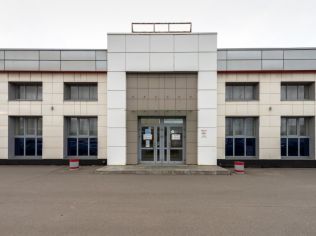Аренда торгового помещения 682 м²