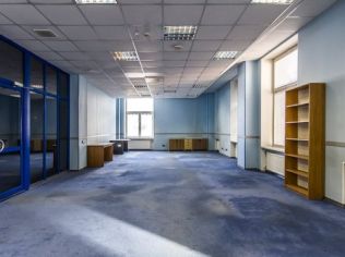 Аренда офиса 500 м2 в бизнес-центре, метро Кировский Завод