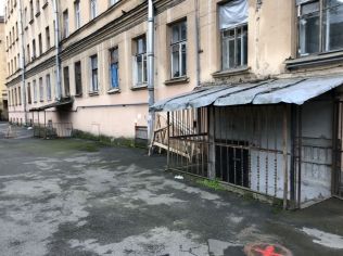 Аренда помещения свободного назначения 700 м²