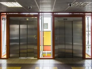 Аренда офиса 69 м2 в бизнес-центре, метро Елизаровская