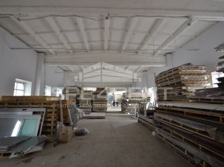 Аренда производственного помещения 900 м²