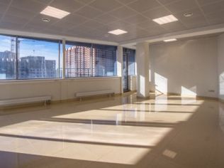 Аренда офиса 835.4 м2 в бизнес-центре, метро Лесная