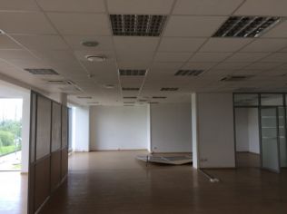 Аренда офиса 195 м2 в бизнес-центре, метро Ладожская