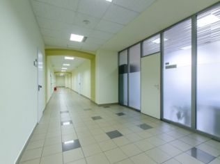 Аренда офиса 75.8 м2 в бизнес-центре, метро Горьковская