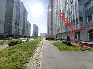 Аренда торгового помещения 130.7 м²