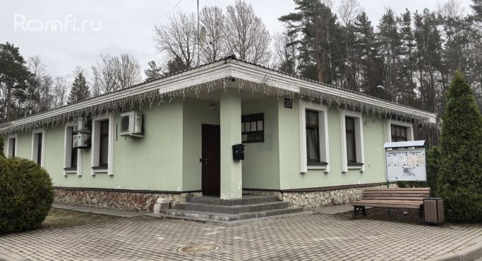 Продажа помещения свободного назначения 144 м², Средняя улица - фото 2