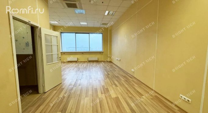 Аренда офиса 680.5 м², площадь Конституции - фото 2