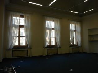 Аренда офиса 92 м2 в бизнес-центре, метро Невский Проспект