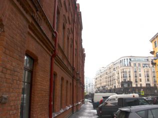 Аренда торгового помещения 480 м2 в административном здании, метро Чернышевская