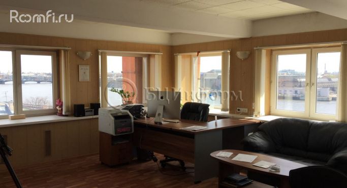 Аренда офиса 18.1 м², 17-я линия Васильевского острова - фото 1