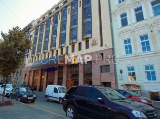 Аренда офиса 403.6 м2 в бизнес-центре, метро Гостиный Двор