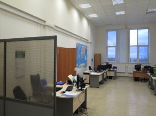 Аренда офиса 102.3 м2 в бизнес-центре, метро Нарвская