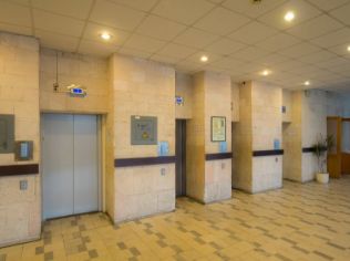Аренда офиса 50.6 м2 в бизнес-центре, метро Московская