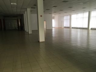 Аренда помещения свободного назначения 1500 м2, метро Ладожская