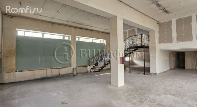 Аренда помещения свободного назначения 371.4 м², Народная улица - фото 1
