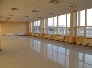 Аренда офиса 600 м2 в бизнес-центре, метро Ладожская