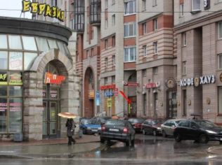 Аренда помещения свободного назначения 114.5 м2 в торгово-офисном комплексе, метро Звёздная