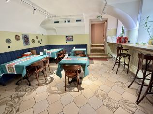 Аренда торгового помещения 200 м²