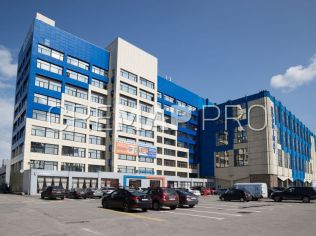 Аренда офиса 65.8 м2 в бизнес-центре, метро Ладожская