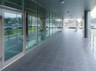 Аренда офиса 87 м2 в бизнес-центре, метро Международная