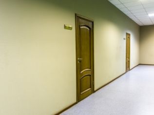 Аренда офиса 61.7 м2 в бизнес-центре, метро Площадь Александра Невского 1