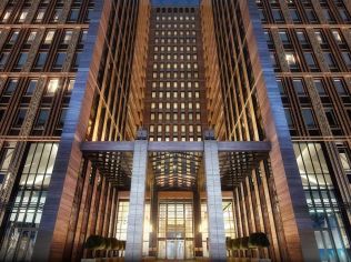Продажа помещения свободного назначения 96.4 м2 в жилом доме, метро Площадь Мужества