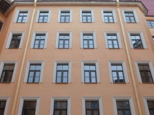 Аренда офиса 48.6 м2 в бизнес-центре, метро Гостиный Двор